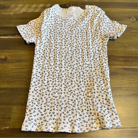 Zara Girl's Tee T-Shirt Ribbed Floral Cream Stretchy 8 - Picture 1 of 4